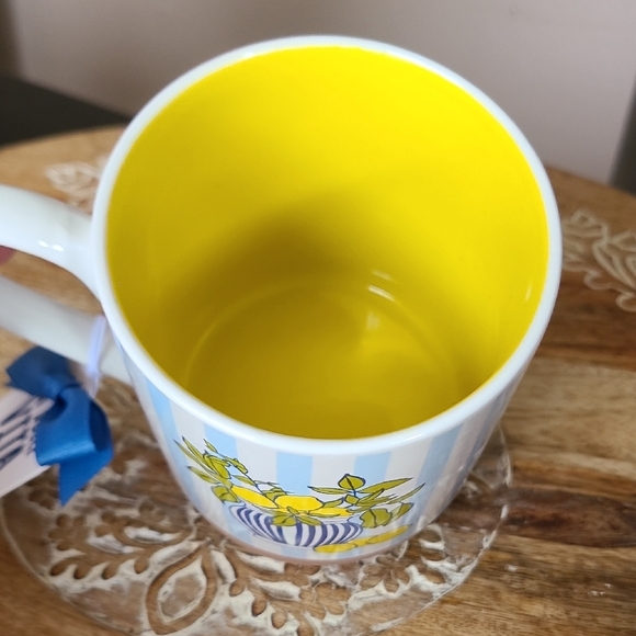 Striped Mug with Lemon Design - Picture 5 of 7